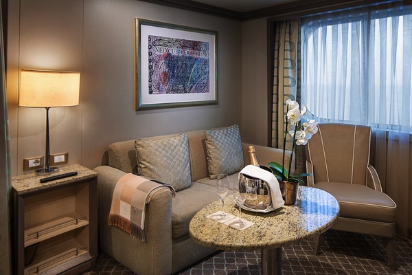 ©Silversea Cruises Silver Moon Vista Suite Living Room.jpg